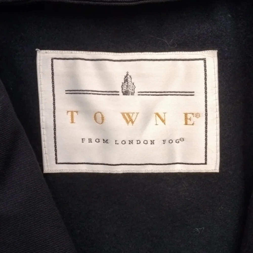 Vintage Towne LONDON FOG Trench Coat with zip out lining - Picture 2 of 11